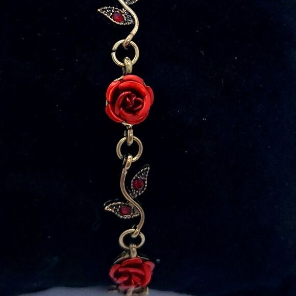 Red Rose Bracelet Beauty and the Beast Romantic Jewelry Love Girlfriend Gift New - Picture 5 of 10
